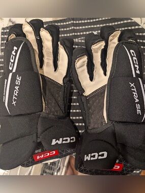 CCM jet speed Xtra SE  15" Hockey Gloves